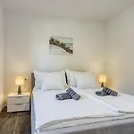 Adria 1 By Guide דירה *