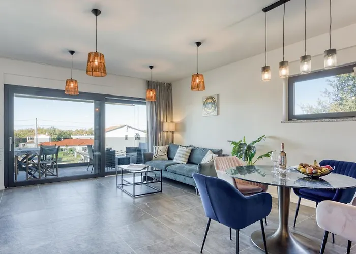 Adria 1 By Guide Apartman