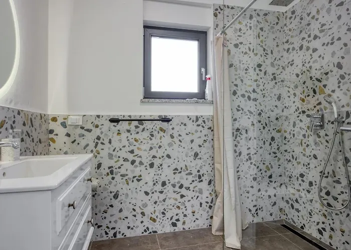 Adria 1 By Guide Poreč