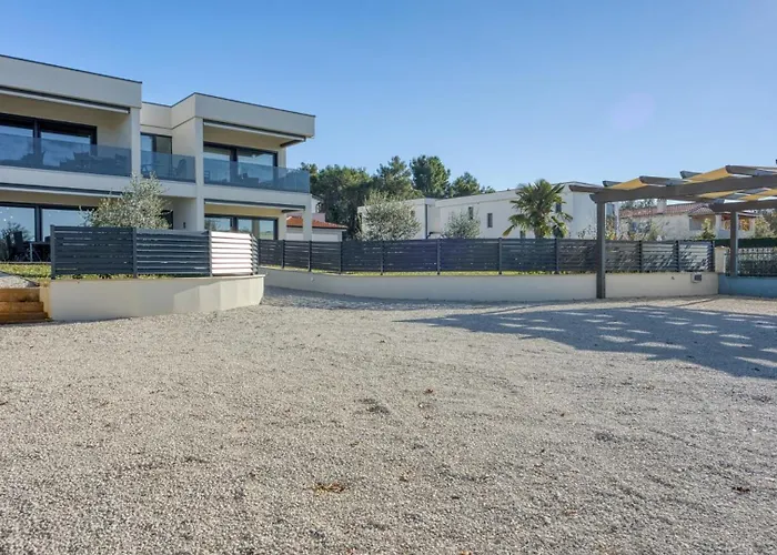 Adria 1 By Guide Poreč