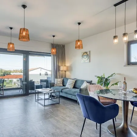 Adria 1 By Guide Apartment